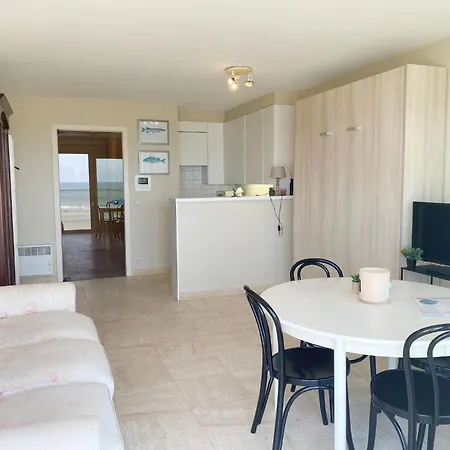Apartment In With The Beach, Cleaning Included