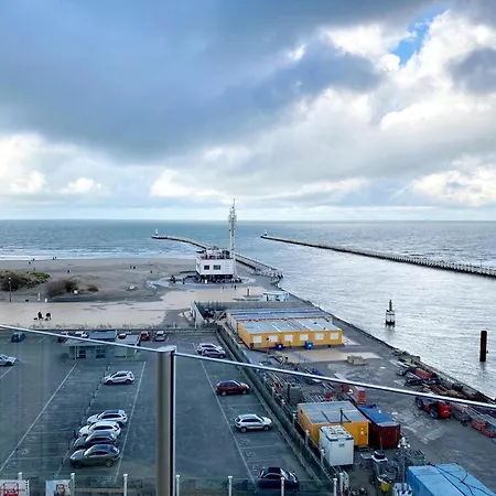 Beachside With Views, Cleaning Included *