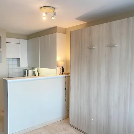 Apartment In With The Beach, Cleaning Included *